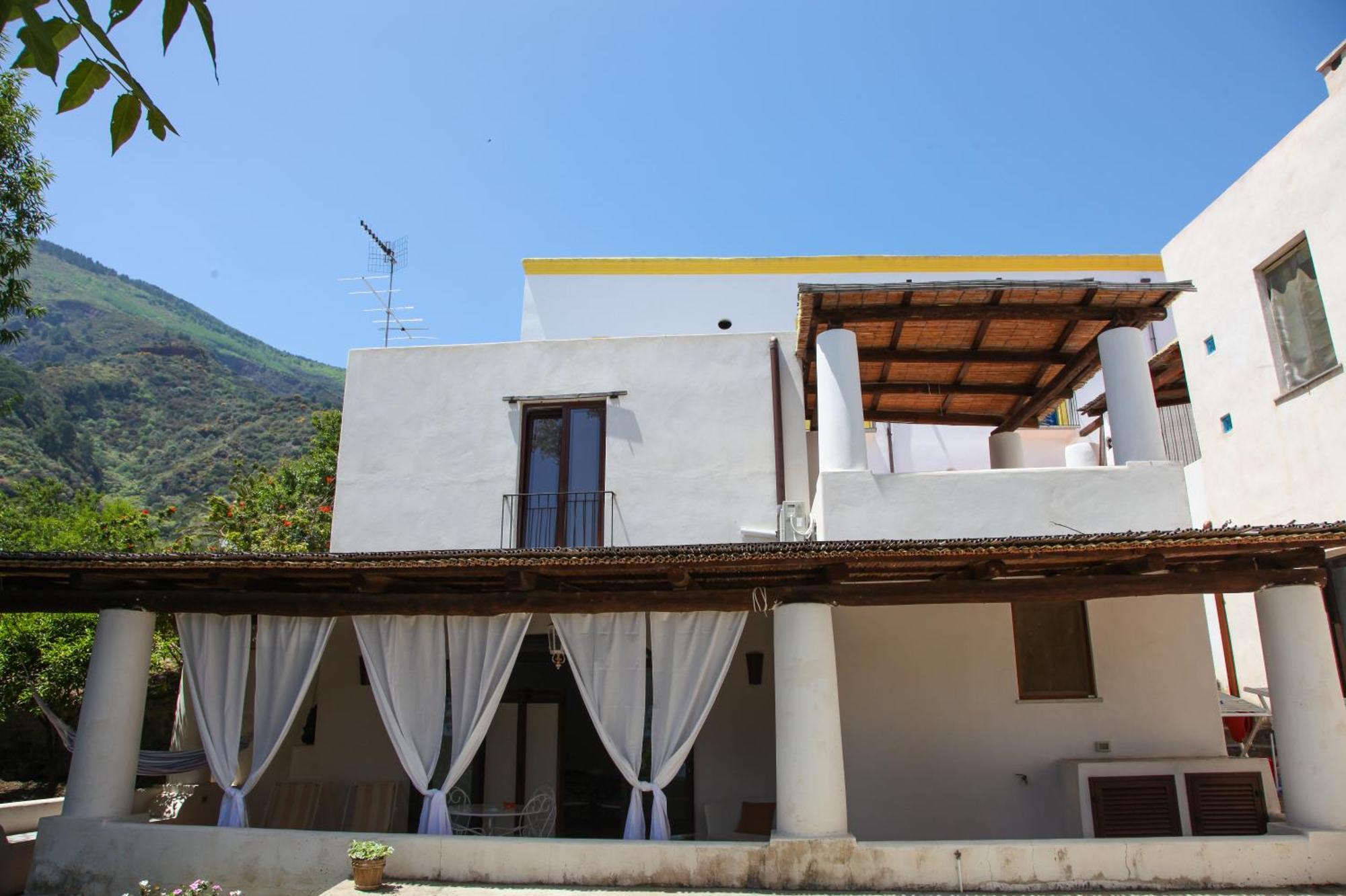 Da Marusca Apartment Santa Marina Salina Phòng bức ảnh