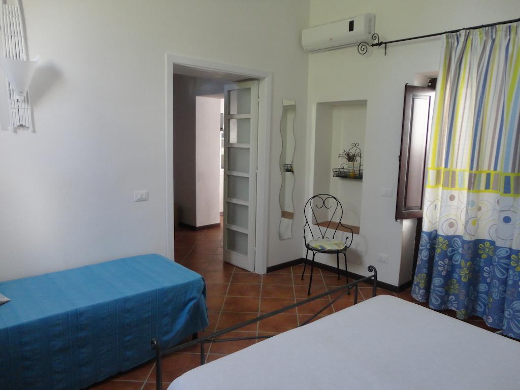 Da Marusca Apartment Santa Marina Salina Phòng bức ảnh